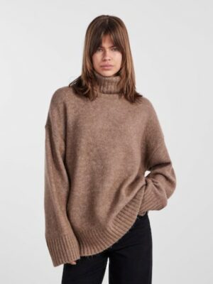 pieces Rollkragenpullover »PCNANCY LS LOOSE ROLL NECK KNIT NOOS BC«